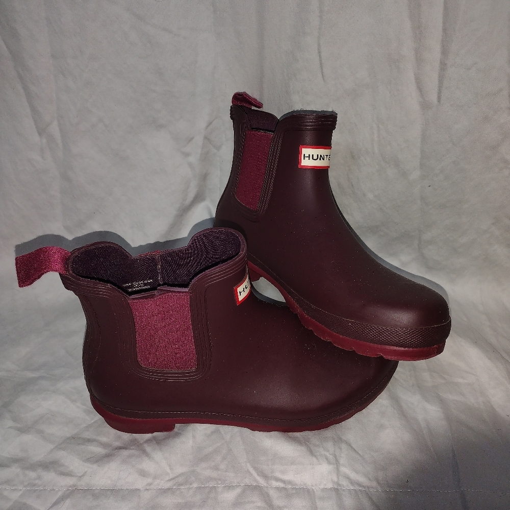 Hunter Chelsea Burgundy Ankle Boot Women's Size 8